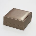 AOR090B - Orecchini/collanina - conf. da 12 pz con busta